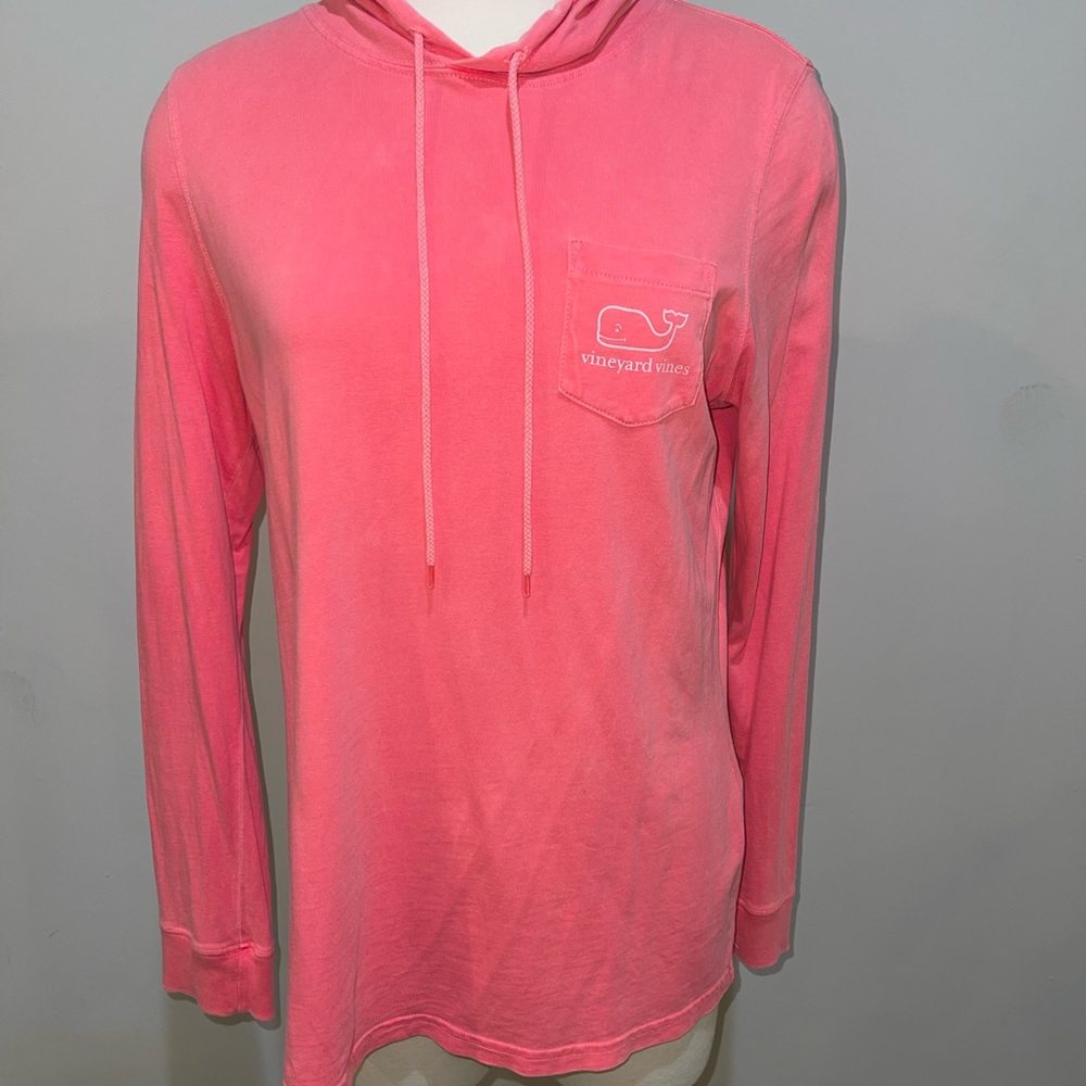 Vineyard vines long sleeve tee with hoodie